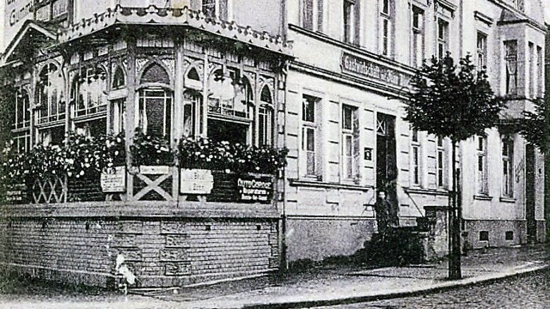 Bloch Restaurant