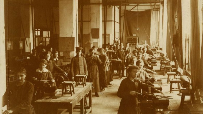 Feuerwerkslabaratorium Mitarbeiterinnen