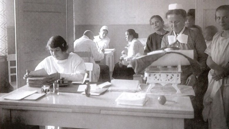 Mütterberatungsstelle um 1925 Mütterberatungsstelle um 1925
