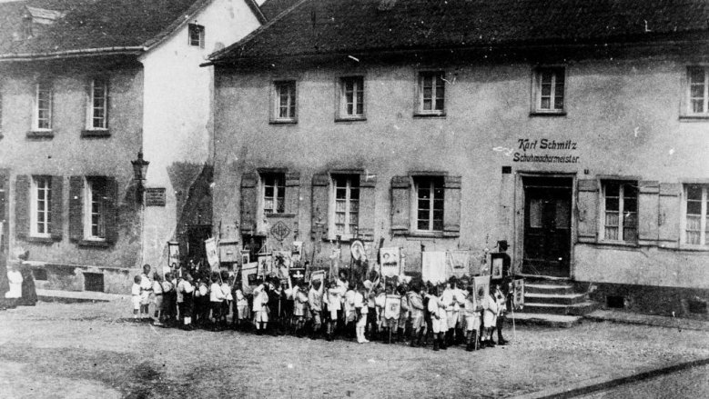 Prozession Servatius Kirchplatz 1919