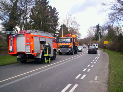 Das Bild zeigt den Feuerwehreinsatz auf der Zeithstraße