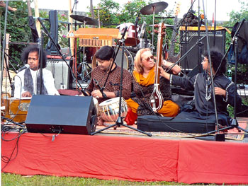 Die indische Musikgruppe Anubhab