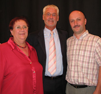 Das Bild zeigt Irmgard Busch, Franz Huhn und Ali Bulut