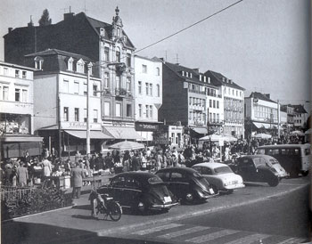 Der autogerechte Marktplatz im Jahr 1957 