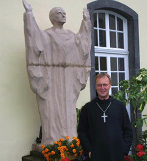 Das Bild zeigt Abt Raphael