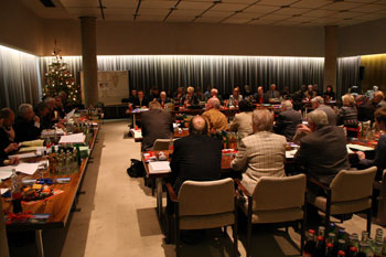 Das Bild zeigt die Ratssitzung