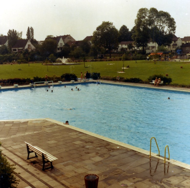 2020-04-21 Schwimmbad 2020-04-21 Schwimmbad