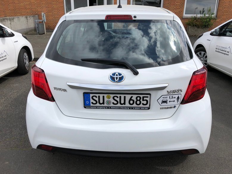 2020-04-28 - StVO weißes Auto