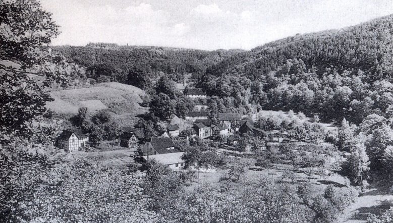 2020-08-19_seligenthal.jpg Das Dorf Seligenthal mit Kloster in den 1950-er-Jahren