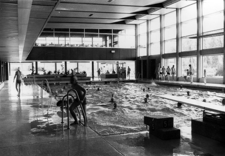 2020-12-11_hallenbad-1975.jpg Hallenbad 1975