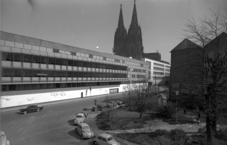 WDR-Funkhaus mit Kölner Dom 1965 WDR-Funkhaus mit Kölner Dom 1965