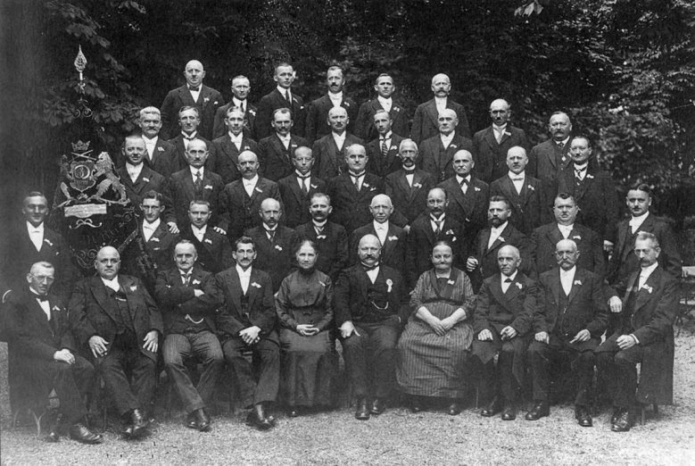 2020-07-03_baeker-innung.jpg Conditor-Innung im Jahre 1924