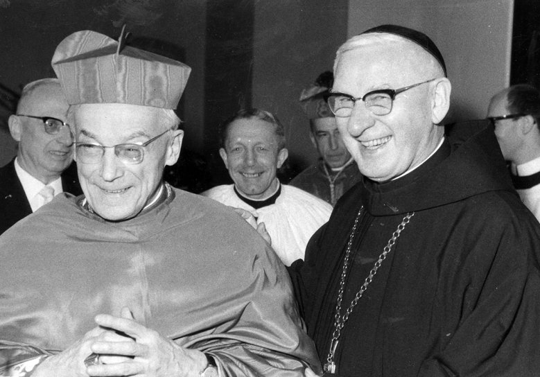 2020-07-03_schulte.jpg Erzbischof Josef Kardinal Frings mit Abt Ildefons Schulte-Strathaus 1964