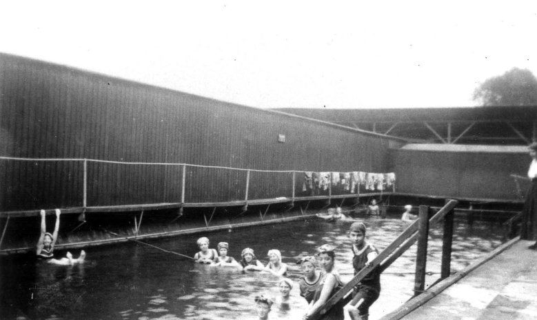2020-06-09_muehlengraben-bad.jpg Mühlengrabenbad