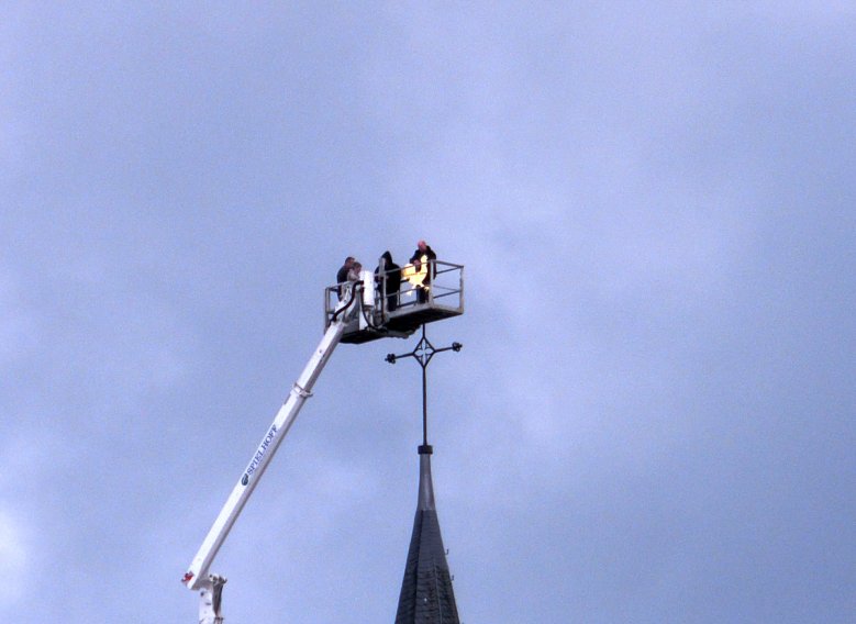 2020-06-18_hahnweg.jpg Wetterhahn von Sankt Servatius