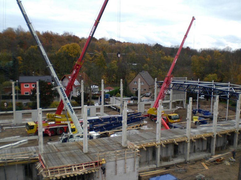2020-11-09_autokraene.jpg Autokrane 2010