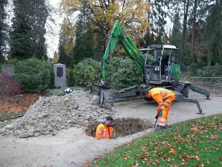2020-11-17_nordfriedhof.jpg Arbeiten auf dem Nordfriedhof