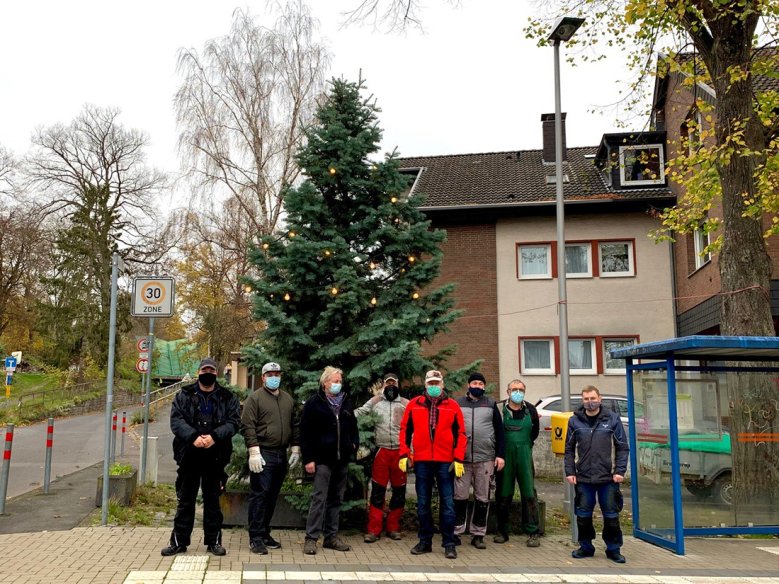 2020-11-24_jgv-rosenhuegel-weihnachtsbaum.jpg JGV-Rosenhügel-Weihnachtsbaum
