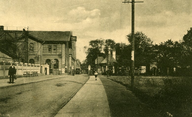 2020-11-30_geschossfabrik.jpg Die Königliche Geschoßfabrik in der Wilhelmstraße im Jahr 1920