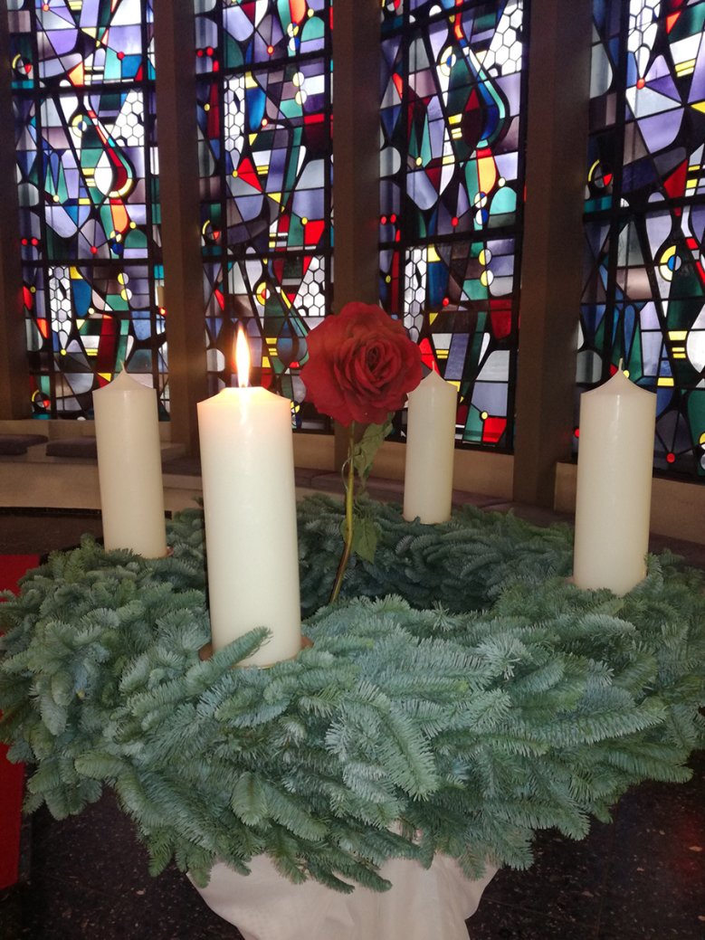 2020-11-30_st-servatius.jpg Adventskranz in der Liebfrauenkirche