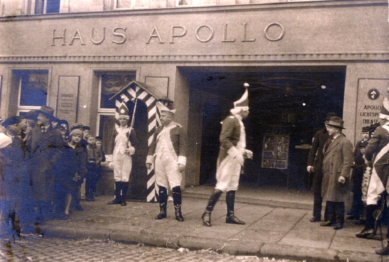 Apollo Apollo