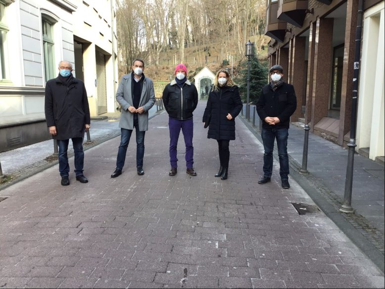 Mühlenstraße vl.): Michael Ulbrich, Bürgermeister Stefan Rosemann, Dieter Böckem, Ulla Thiel und Stephan Marks
