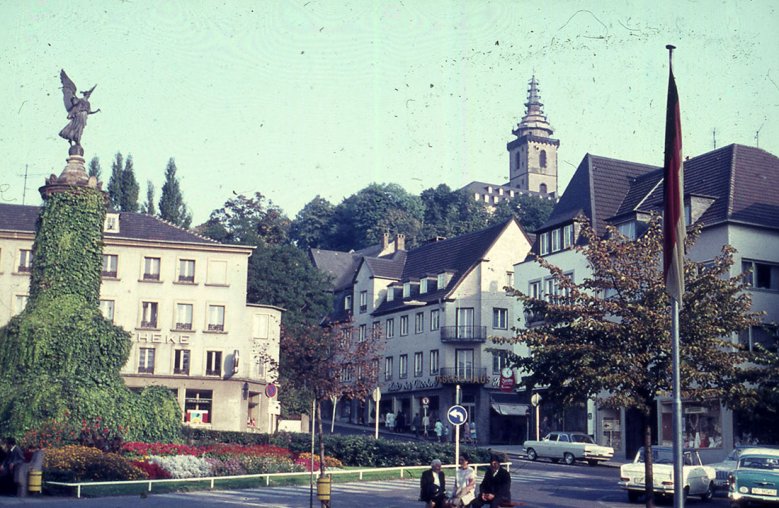 Denkmal 1956 Denkmal auf dem Markt 1956