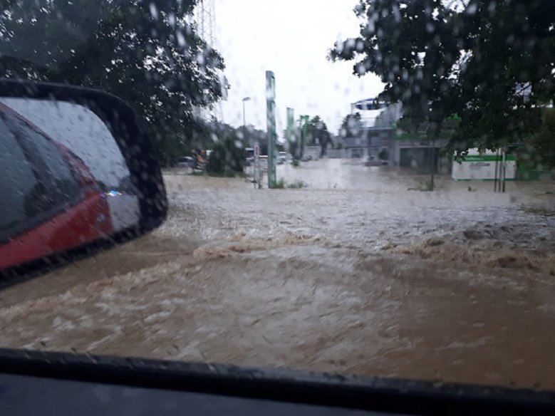 Unwetter Kreis Überflutete Straßen