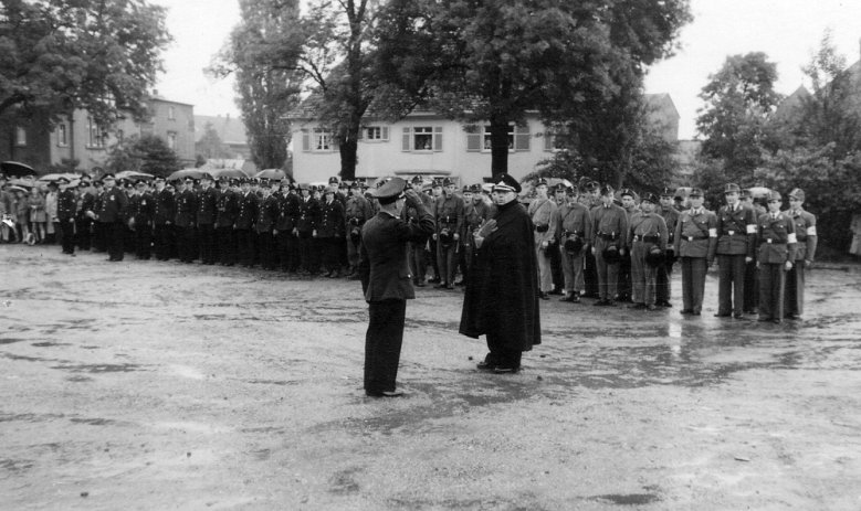 Mühlentorplatz-Wehr Siegburger Feuerwehr auf dem Mühlentorplatz