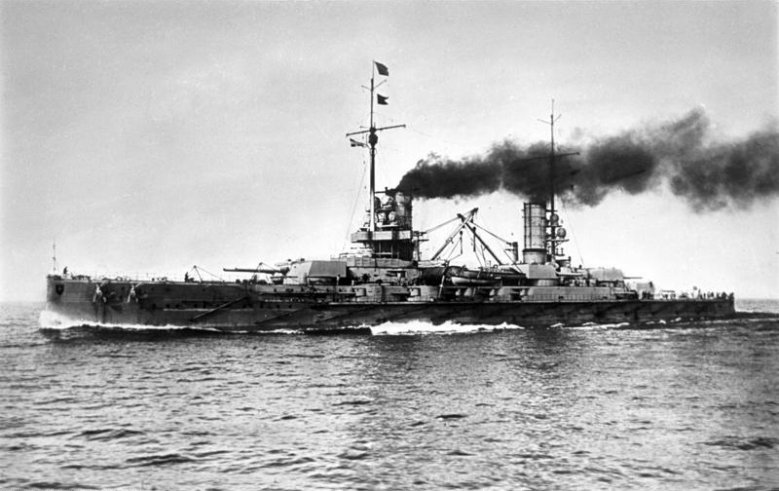 Kaiser Das Kriegsschiff "Kaiser" im Jahre 1913
