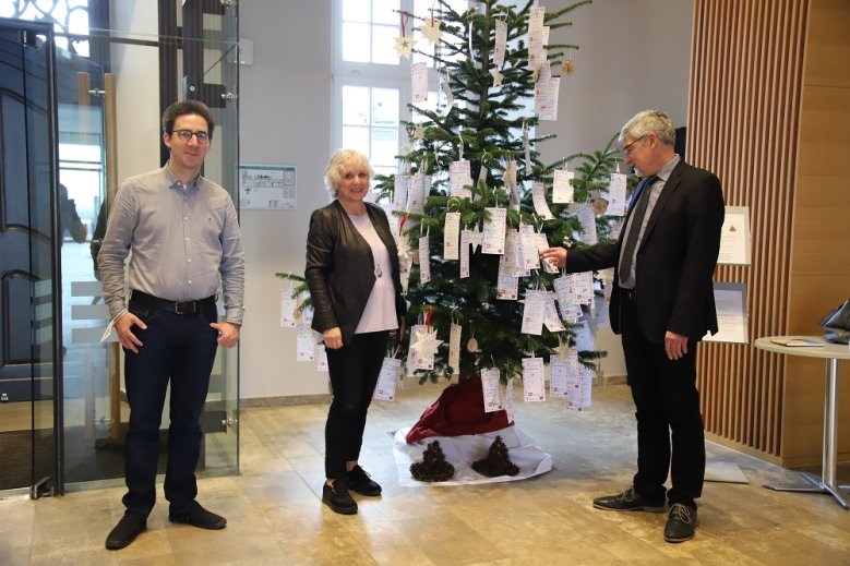 KSI Weihnachtswunschbaum KSI Weihnachtswunschbaum
