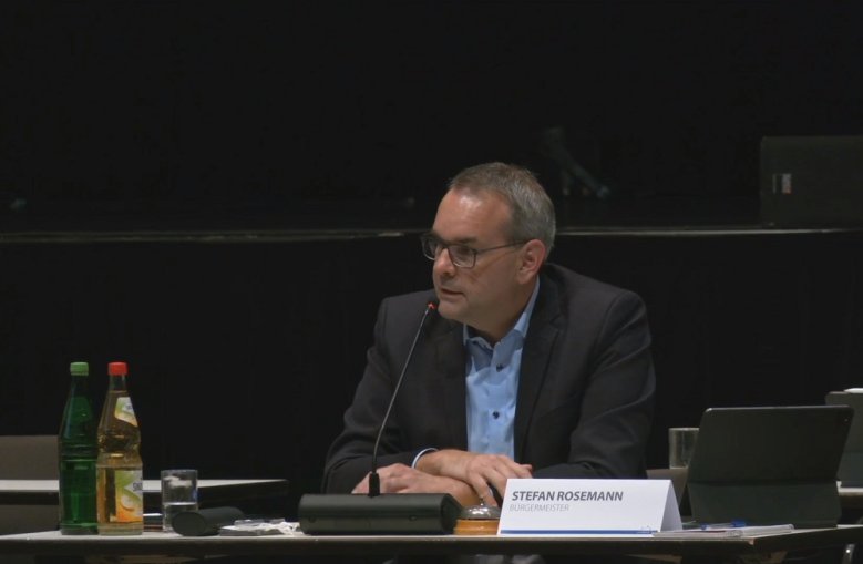 Ratssitzung Bürgermeister Stefan Rosemann