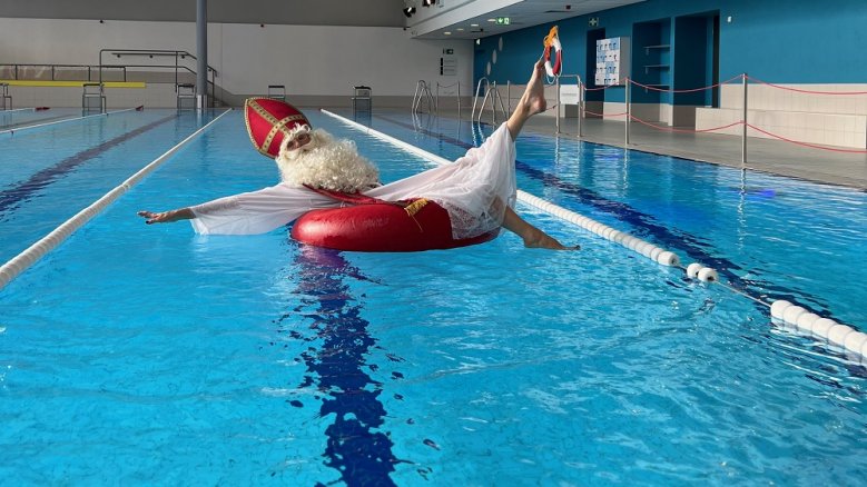 Öffnungszeiten an Weihnachten Der Nikolaus zu Besuch im Oktopus
