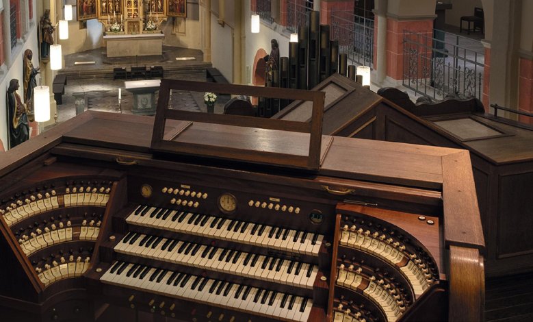 2020-10-19_orgelzyklus.jpg Die große Klais-Orgel der Stadtpfarrkirche St. Servatius