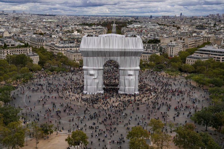 Wolfgang Volz Christo Verhüllter Arc de Triomphe in Paris