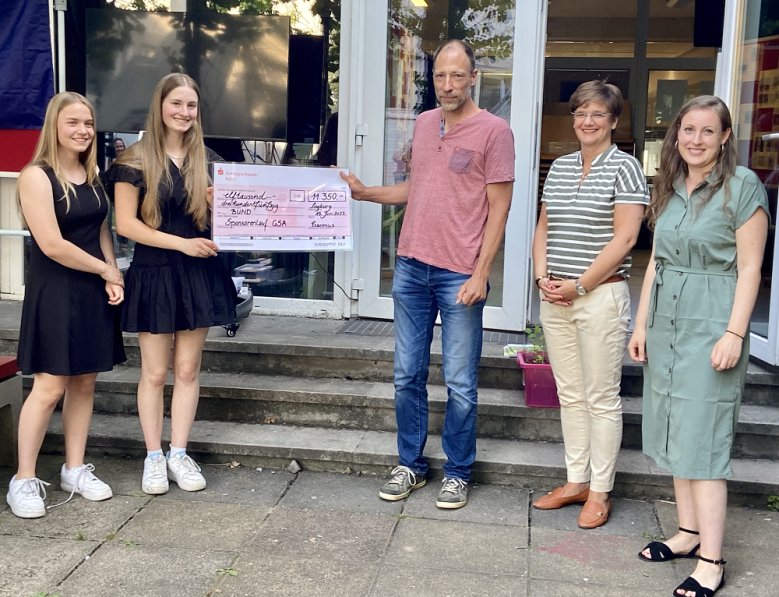 Gymnasium Alleestraße Sponsorenlauf Schüler laufen für den guten Zweck