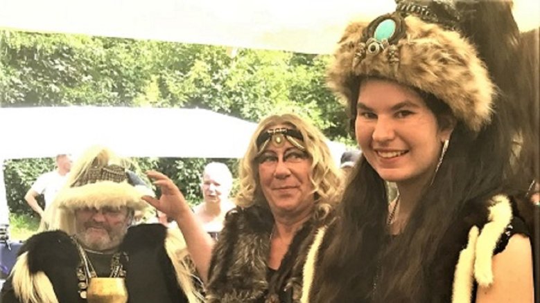Hunnen Die 15-jährige Michelle bei ihrer Ernennung zur Kriegerin.