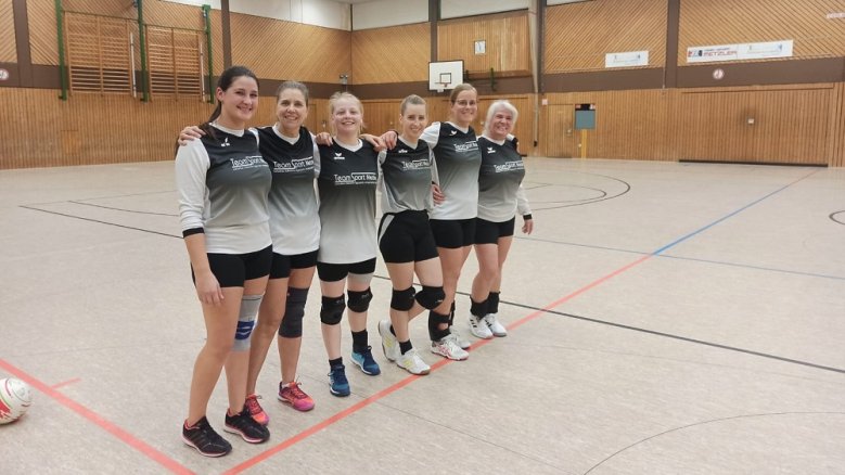 Faustballerinnen des STV Faustballerinnen des STV