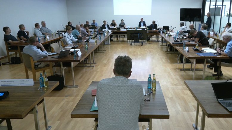 Wirtschaftsförderungsausschuss Gremium im Sitzungssaal Am Turm