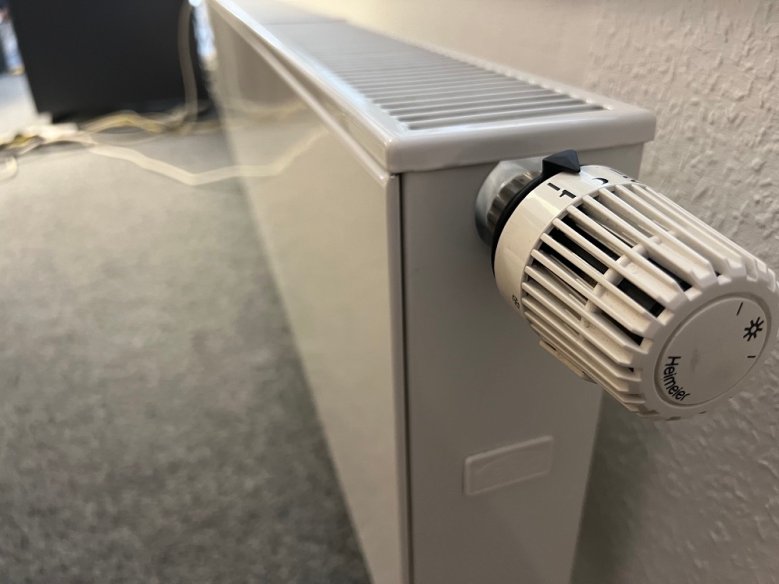 Energieeinsparung Thermometer am Heizkörper