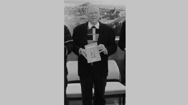 Prof. Helmut Fischer Prof. Helmut Fischer