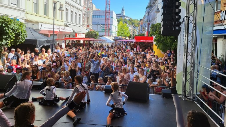 Stadtfest Husaren Schwarz-Weiß Stadtfest Husaren Schwarz-Weiß