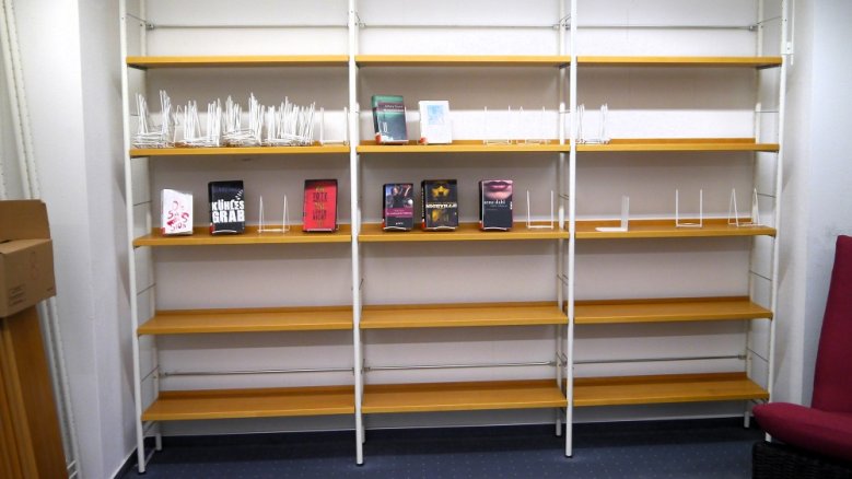 Stadtbibliothek leer Stadtbibliothek leer