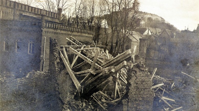 Einsturz 1 Einsturz 1