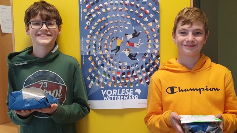 Vorlesewettbewerb Realschule Ben Köpke (6.1) und Justin-Finn Lange (6.2)