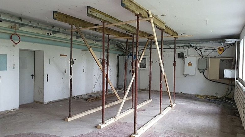 Deckenbelastungstest Studiobühne Deckenbelastungstest Studiobühne