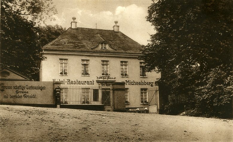 Gartenrestaurant 1914 Das Gartenrestaurant auf dem Michaelsberg, 1914 öffnete Ferdinand Linder das Restaurant
