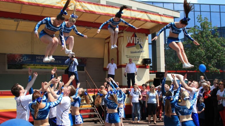 Cheerleader Cheerleader
