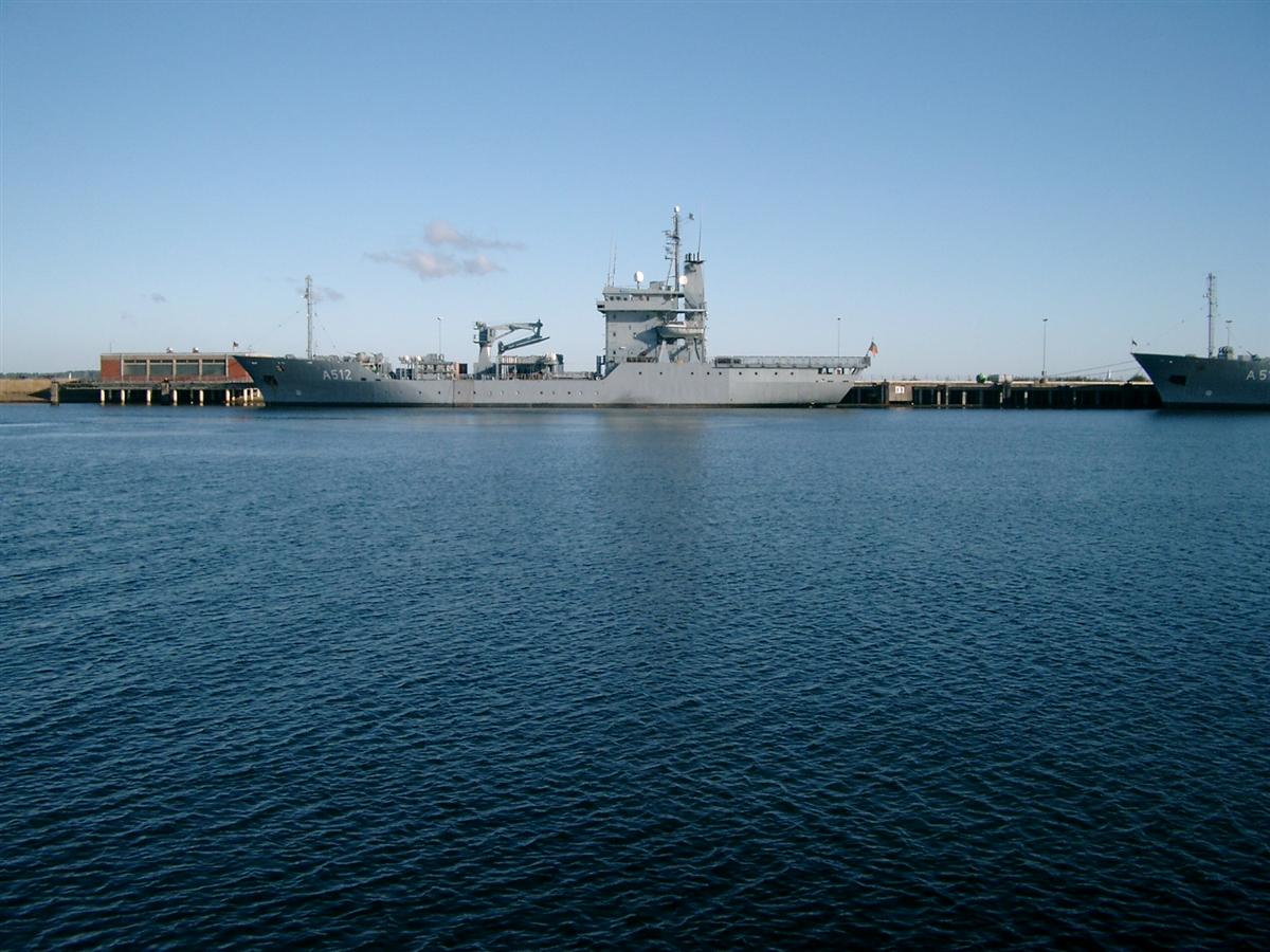 Das Bild zeigt das schnelle Minensuchboot Siegburg