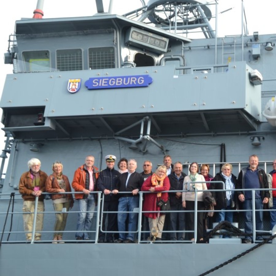 Die Bilder zeigen das Patenboot Siegburg in Kiel